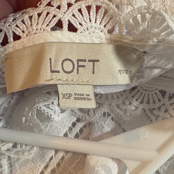 Petite Eyelet top - Picture 9 of 9